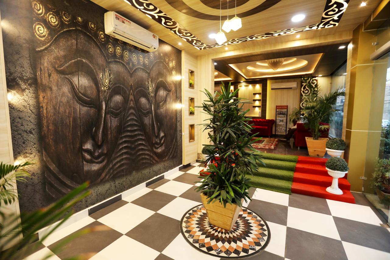 فندق Chinhatفي  The Grand Orion المظهر الخارجي الصورة
